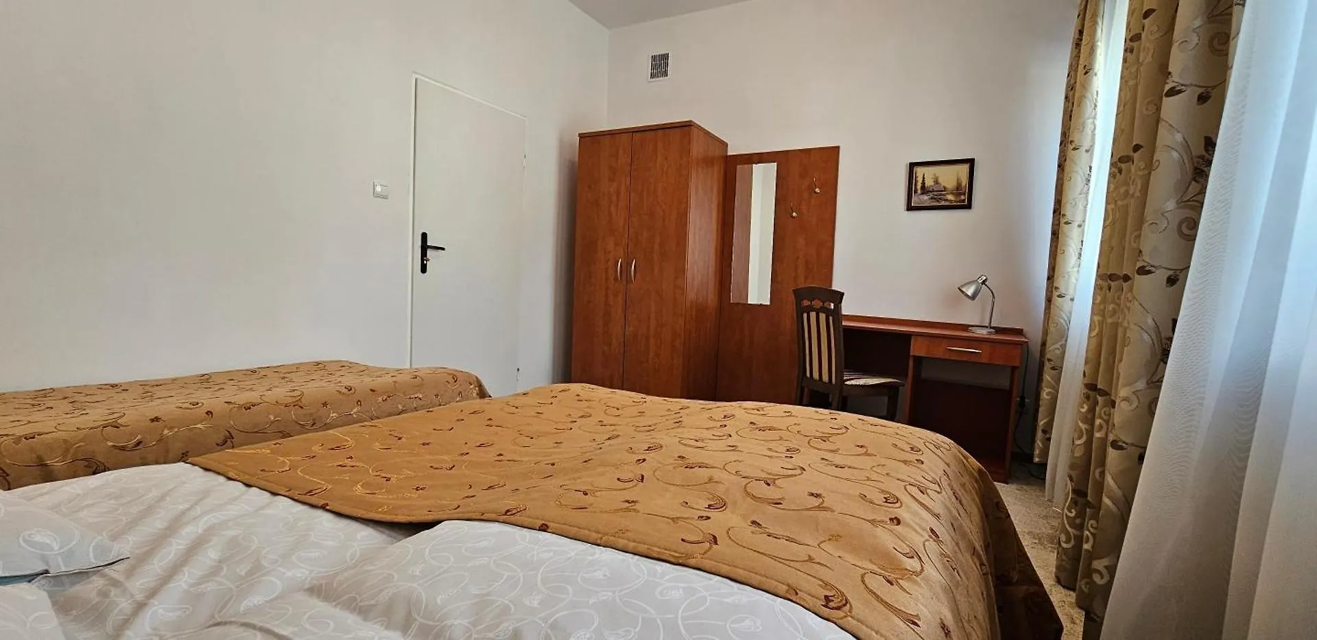 Rest Hostel Airport Modlin Nowy Dwor Mazowiecki 0*,  Poland